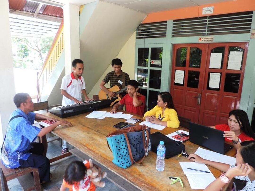 Dayak Ahe team creates Ahe songs Dayak Ahe team creates Ahe songs